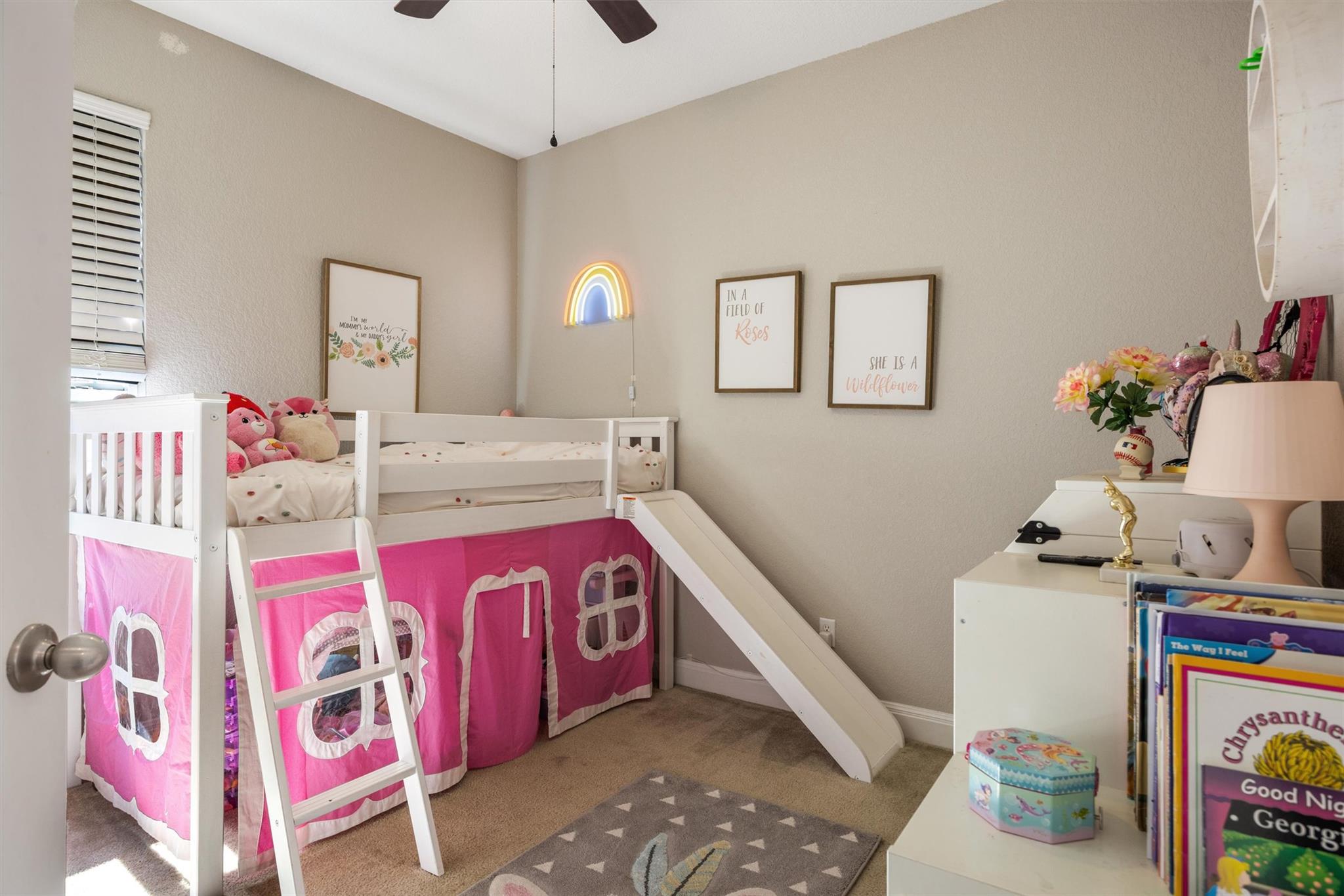 101 Muenster Dr # 154, Hutto, TX 78634