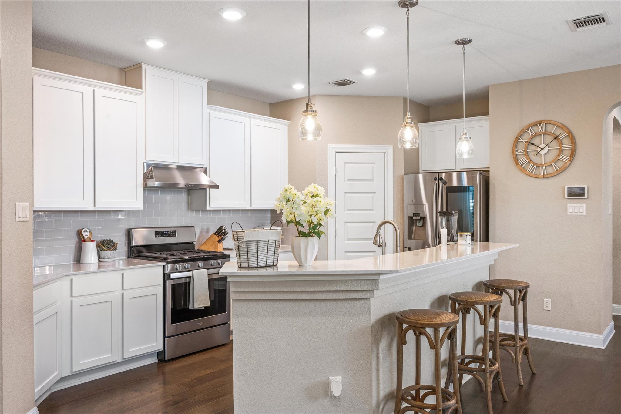 101 Muenster Dr # 154, Hutto, TX 78634