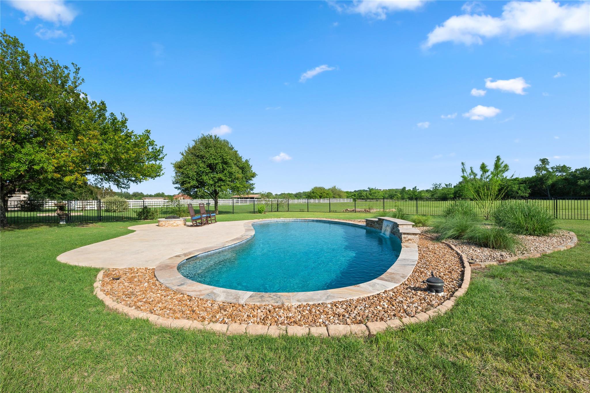 266 Courtnees Way, Georgetown, TX 78626