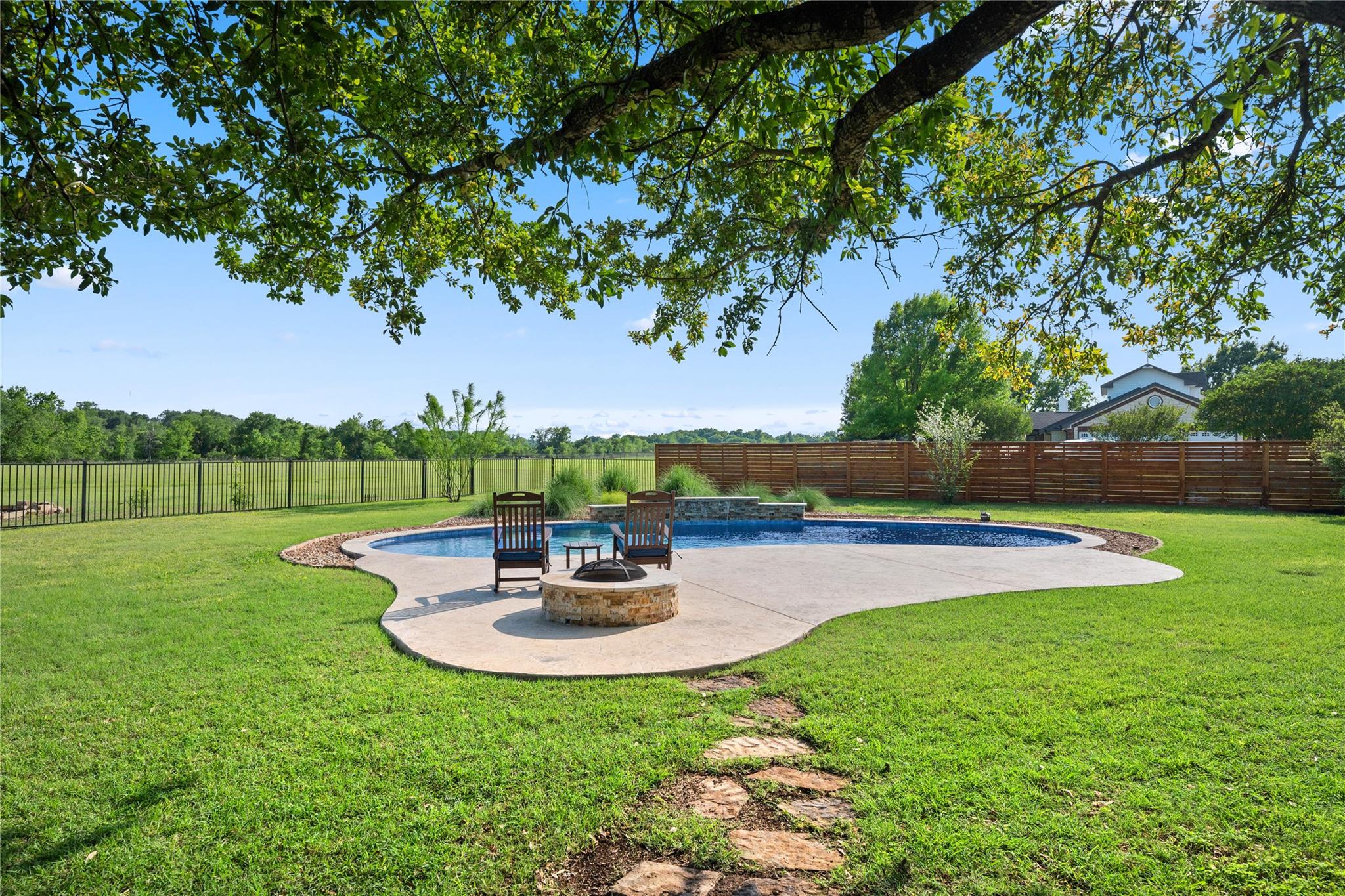 266 Courtnees Way, Georgetown, TX 78626