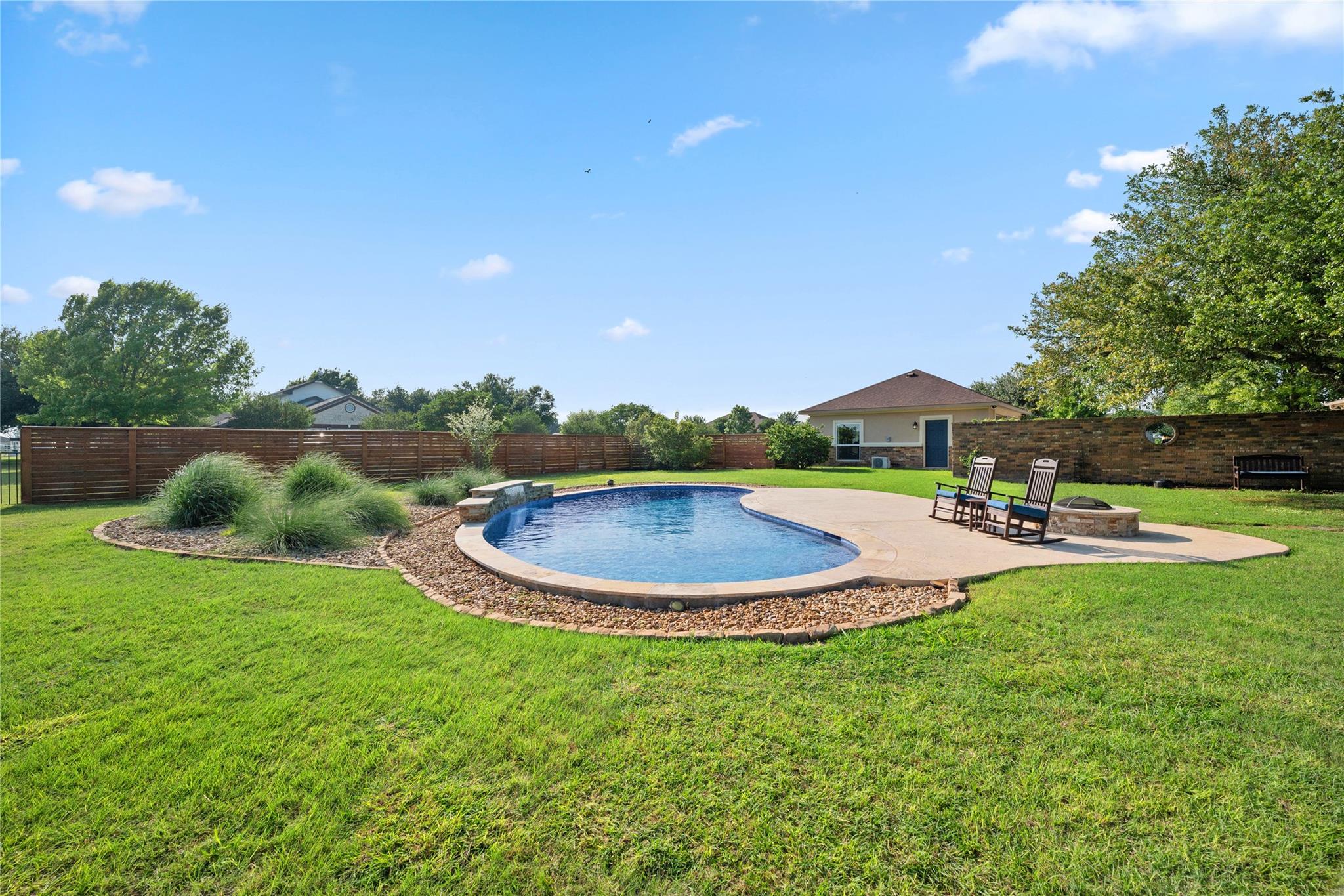 266 Courtnees Way, Georgetown, TX 78626
