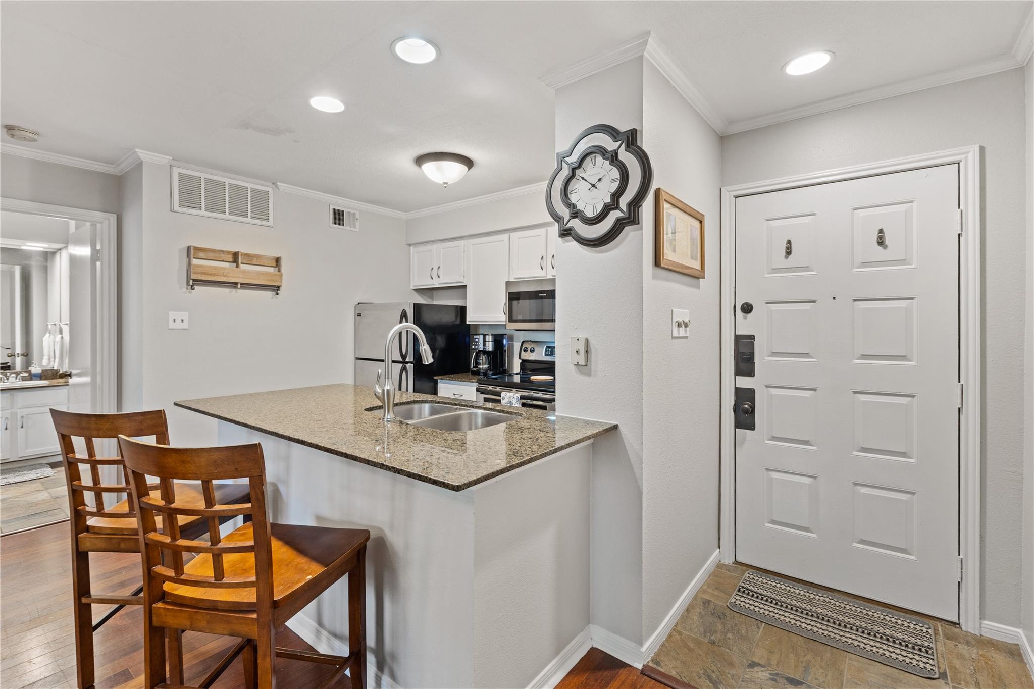 8888 Tallwood Dr # 1107, Austin, TX 78759