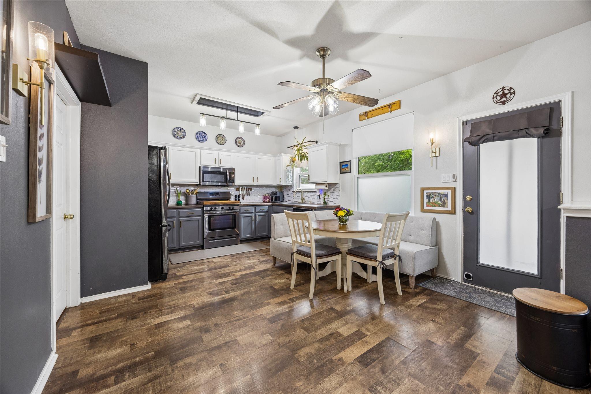 614 Paso Fino Trl, Cedar Park, TX 78613