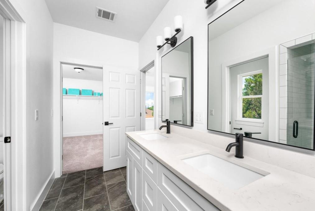 5102 Moss Pt, Lago Vista, TX 78645