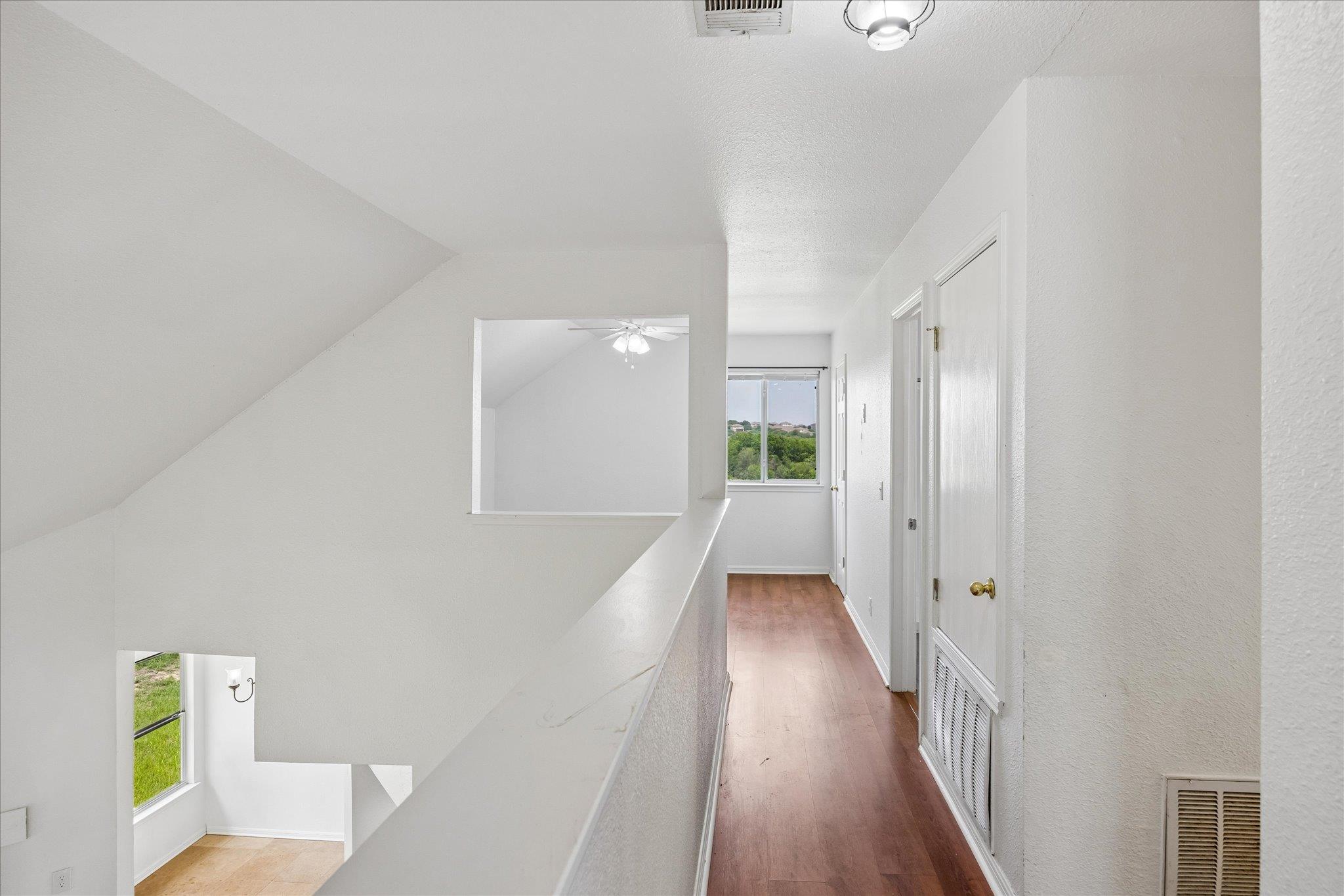 124 Lago Grande Dr, Kyle, TX 78640