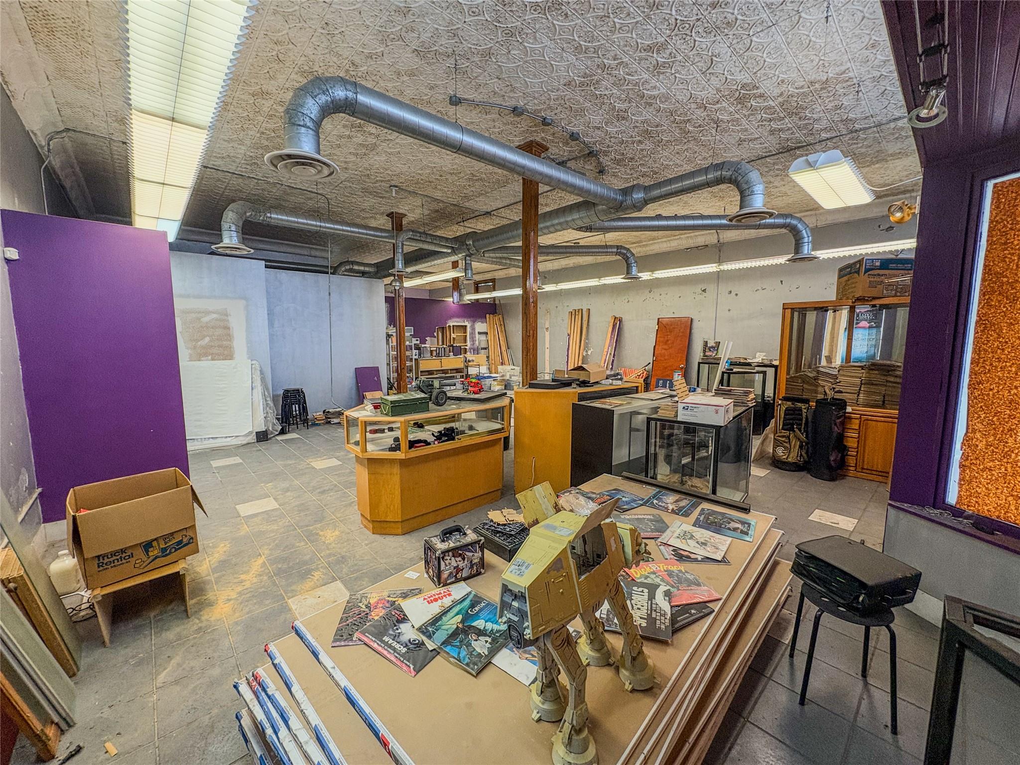 161 S. Main St, Giddings, TX 78942