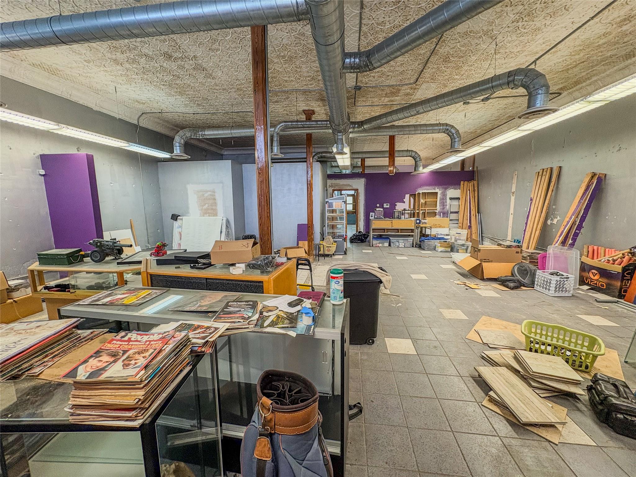 161 S. Main St, Giddings, TX 78942