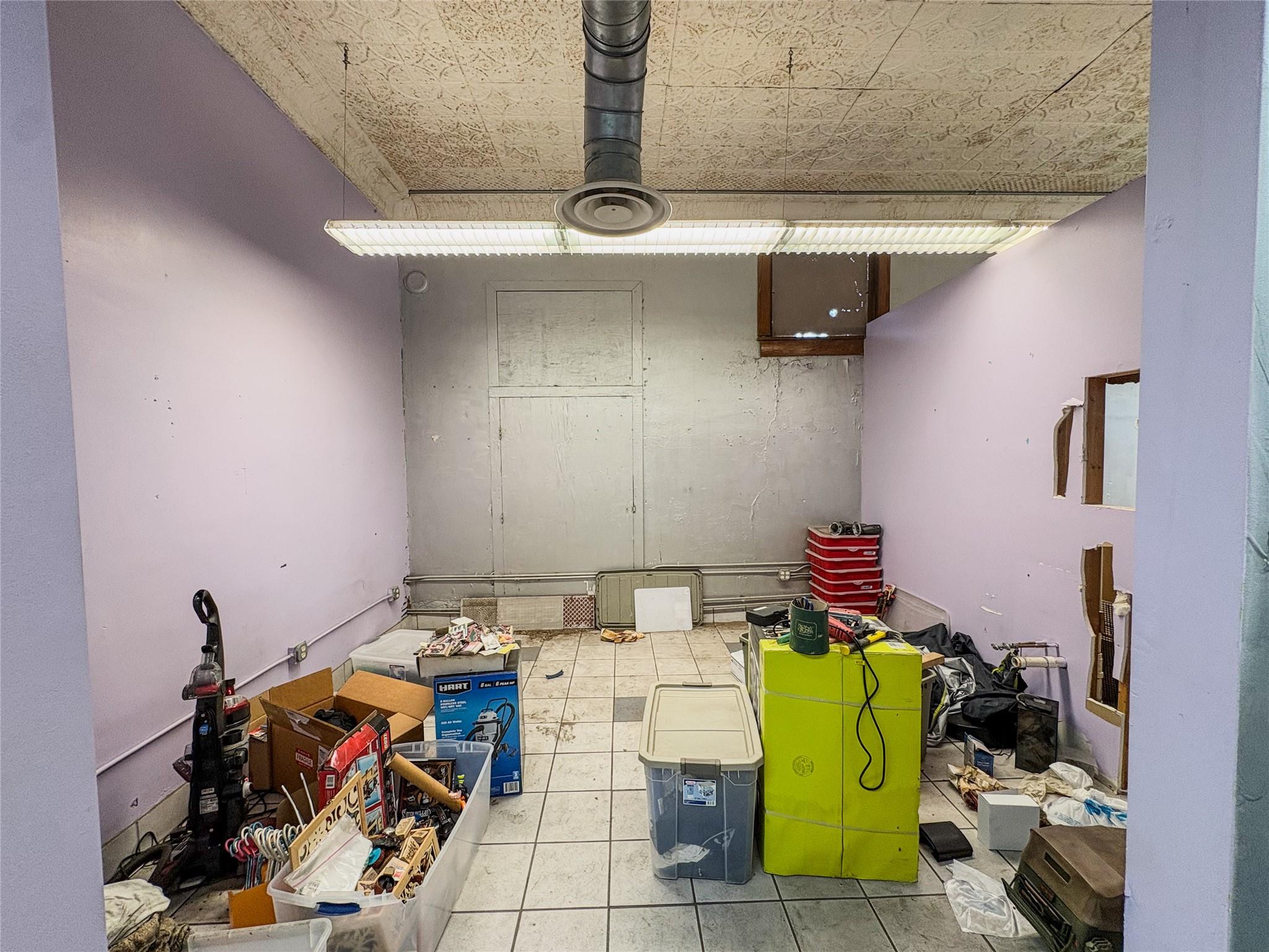 161 S. Main St, Giddings, TX 78942