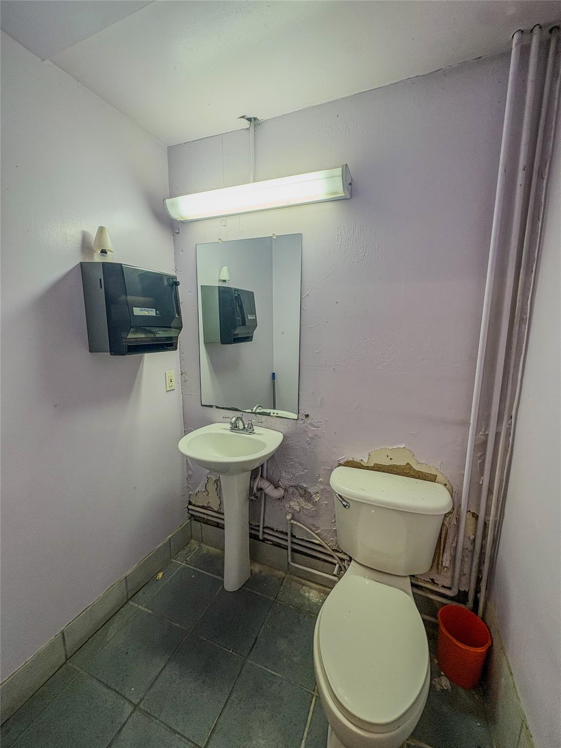 161 S. Main St, Giddings, TX 78942