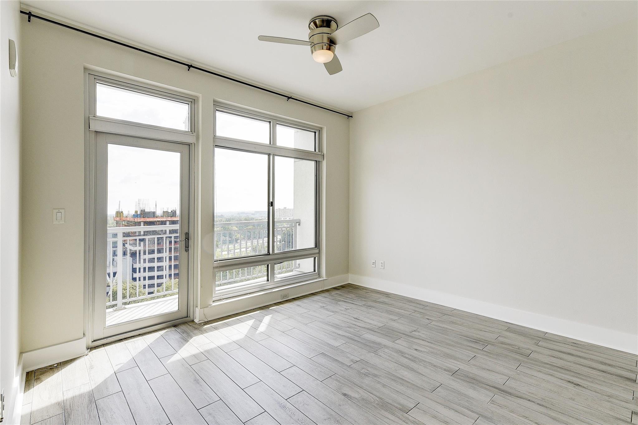 603 Davis St # 1205, Austin, TX 78701