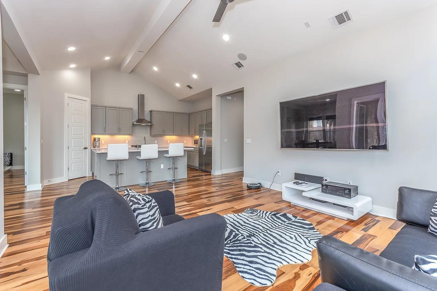 5121 Rain Lily Dr, Austin, TX 78739