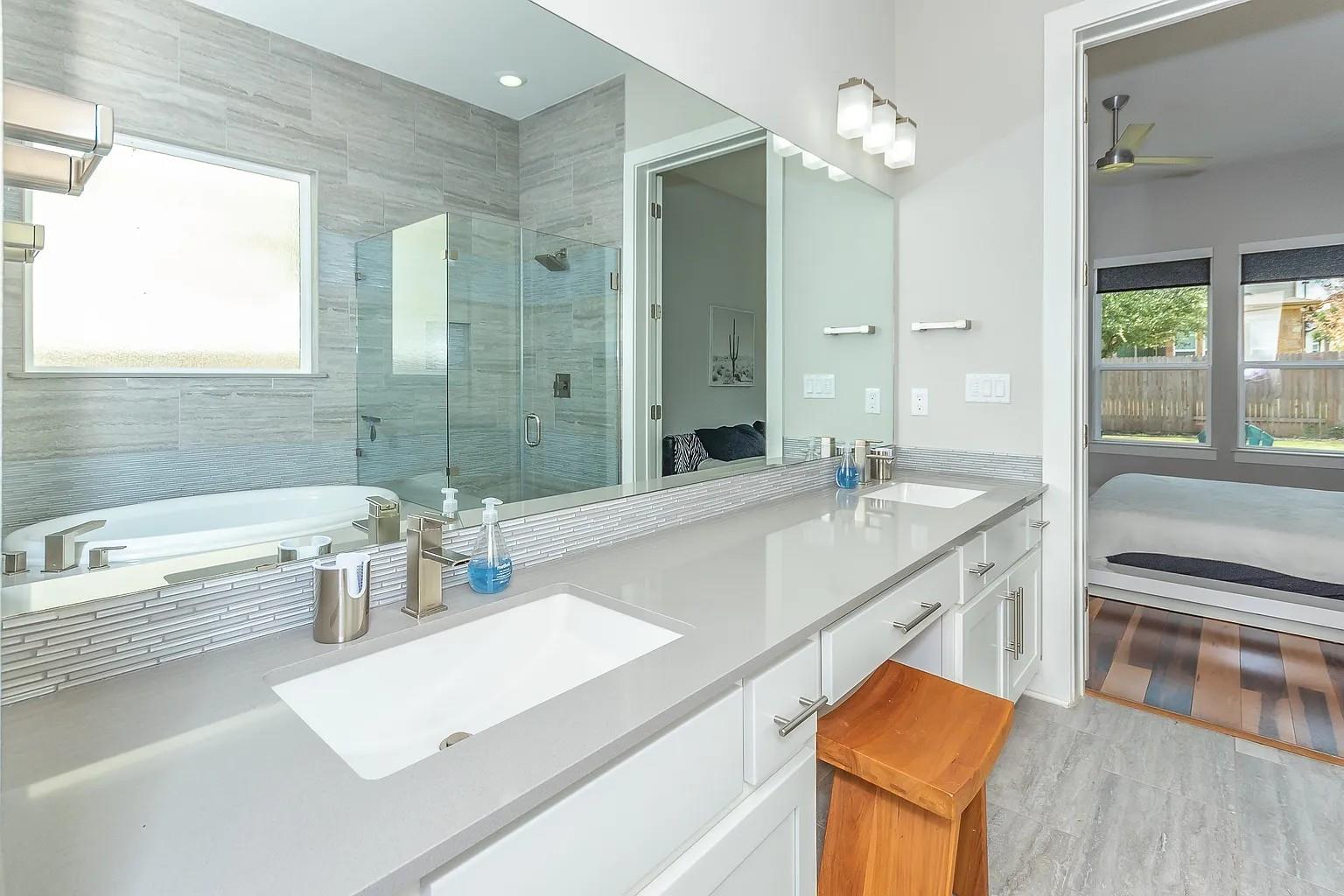 5121 Rain Lily Dr, Austin, TX 78739