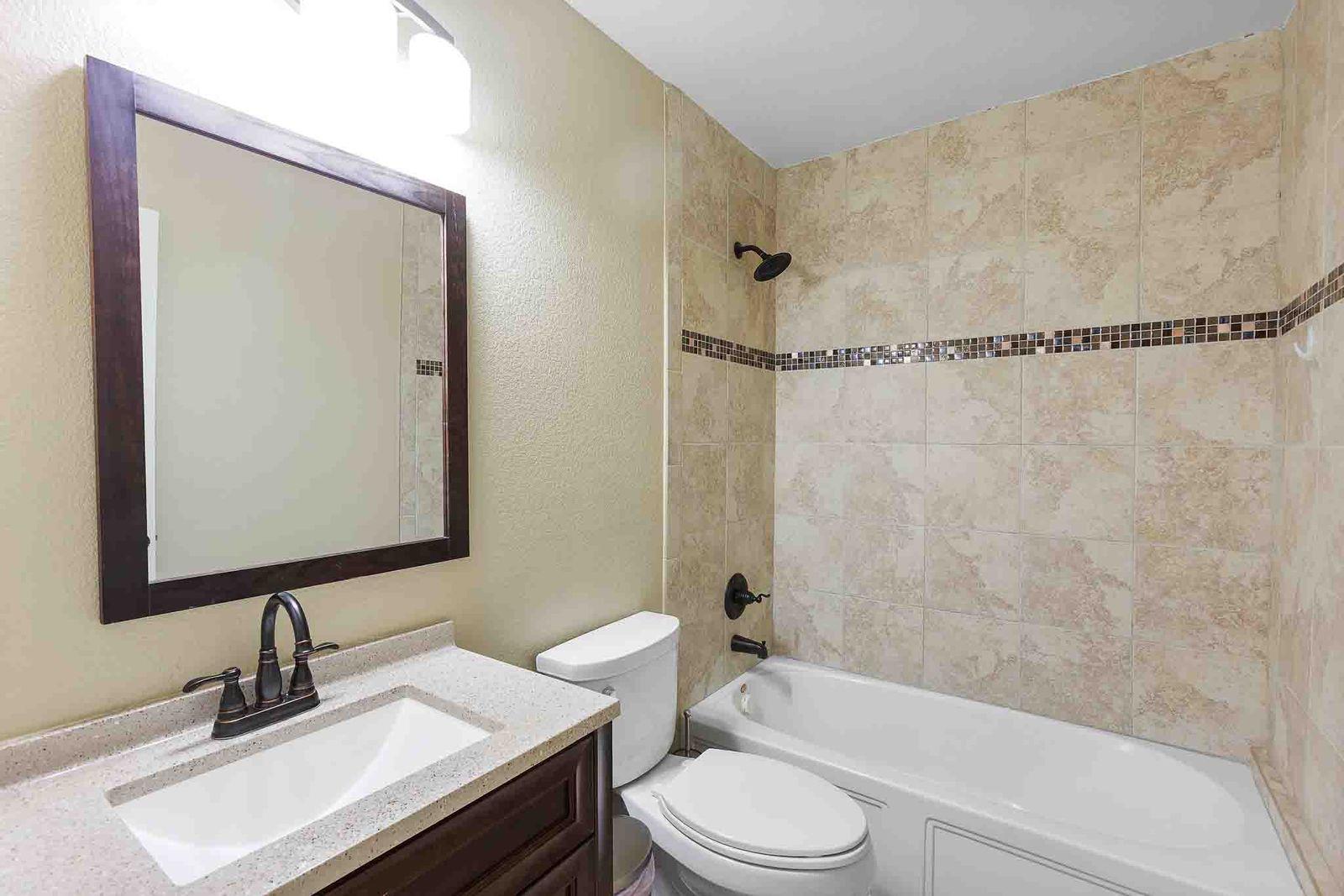 323 Woodbrook Trl, Buda, TX 78610