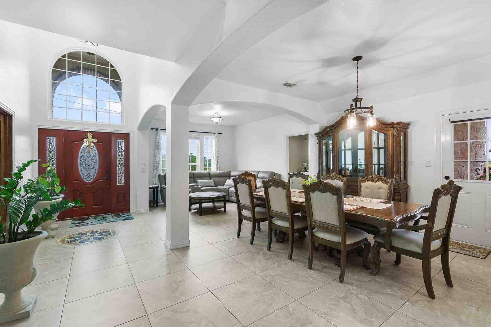 323 Woodbrook Trl, Buda, TX 78610