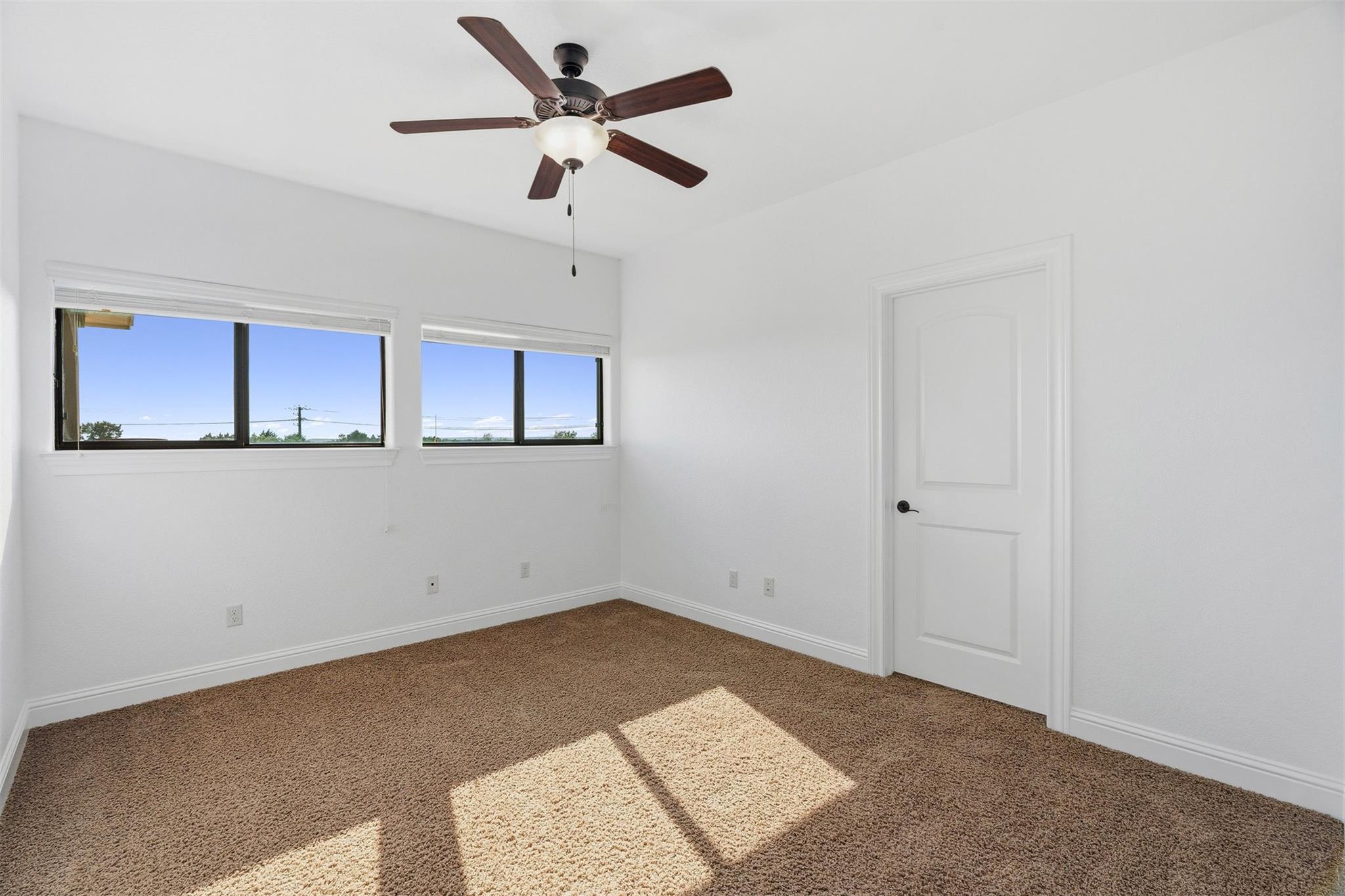 1001 Villa Hill Dr, Leander, TX 78641