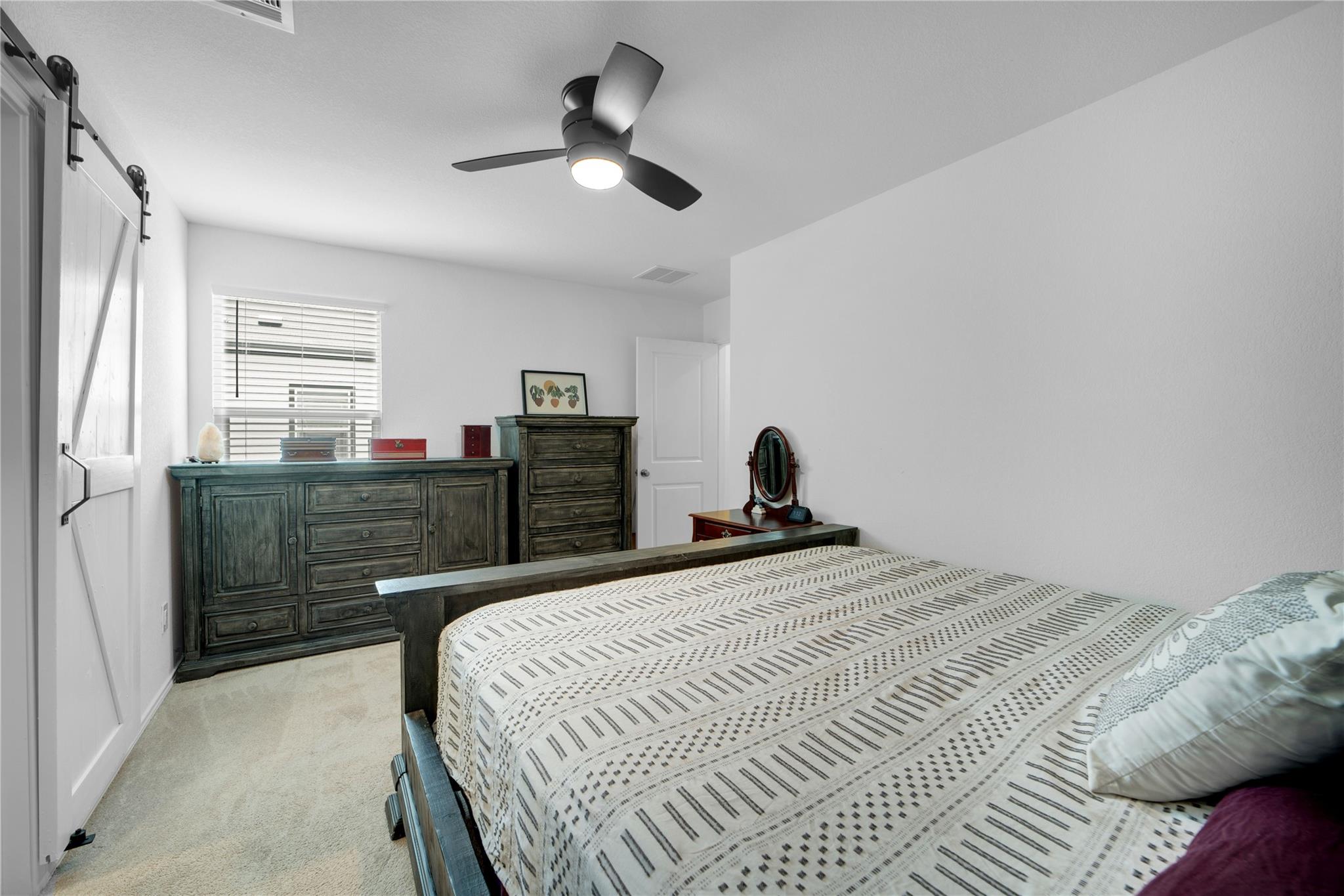 36 Trinity Cir, Lockhart, TX 78644
