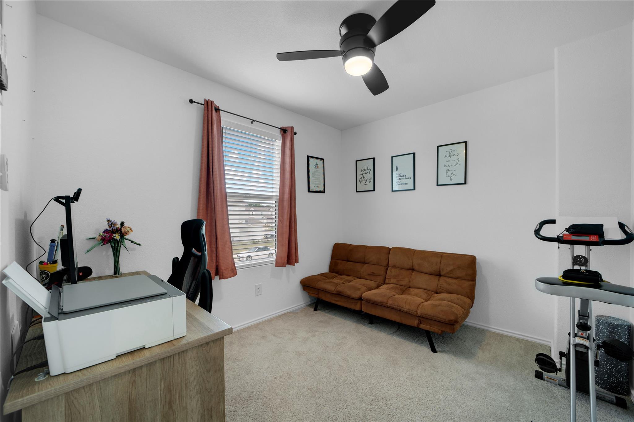 36 Trinity Cir, Lockhart, TX 78644