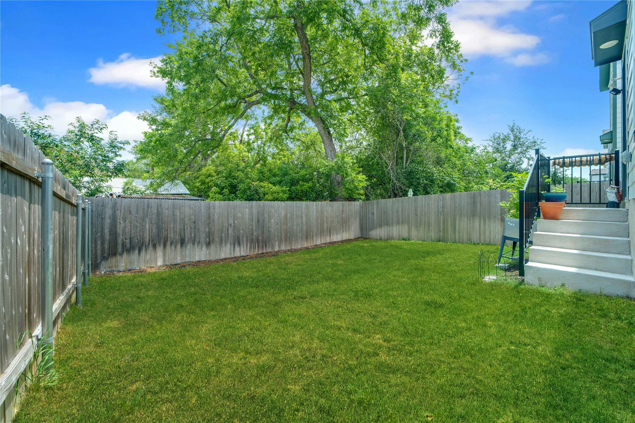 36 Trinity Cir, Lockhart, TX 78644