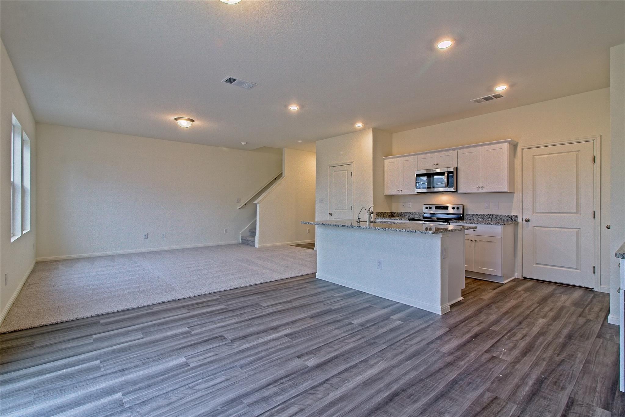 109 Gemsbok Rd, Hutto, TX 78634
