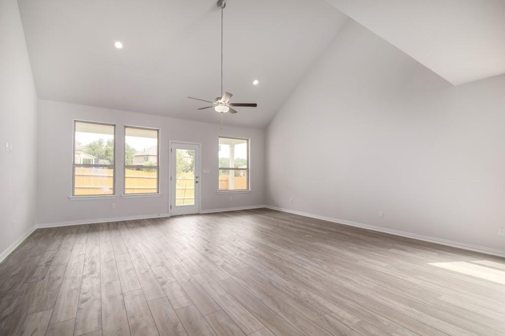3924 Mineral Dr, Leander, TX 78641