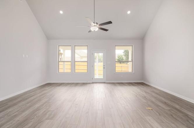 3924 Mineral Dr, Leander, TX 78641