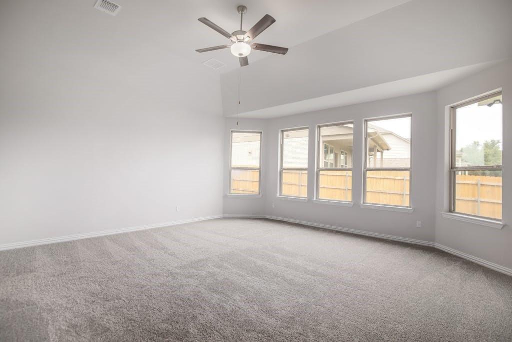 3924 Mineral Dr, Leander, TX 78641