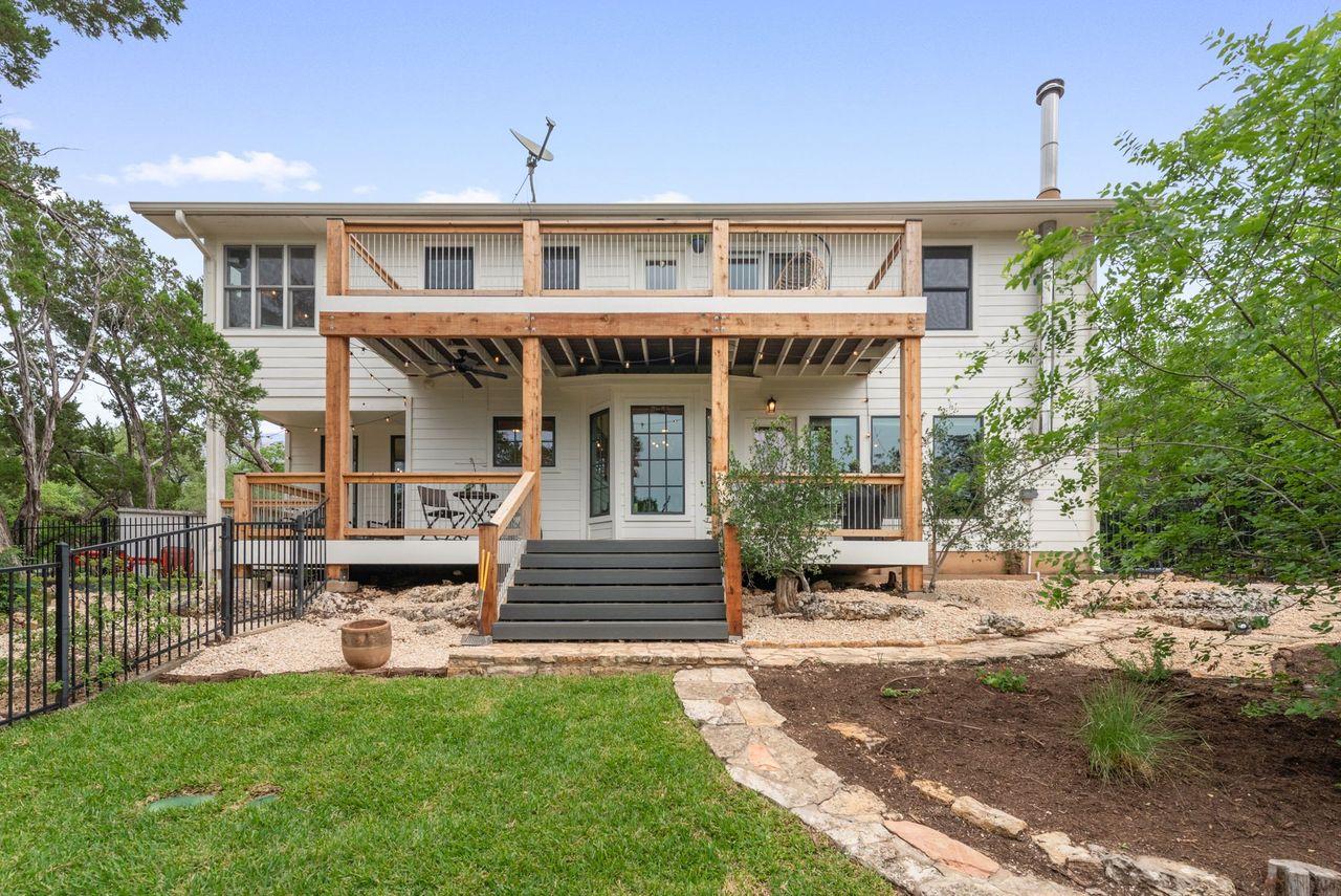 307 E Nautilus Ave, Lakeway, TX 78738