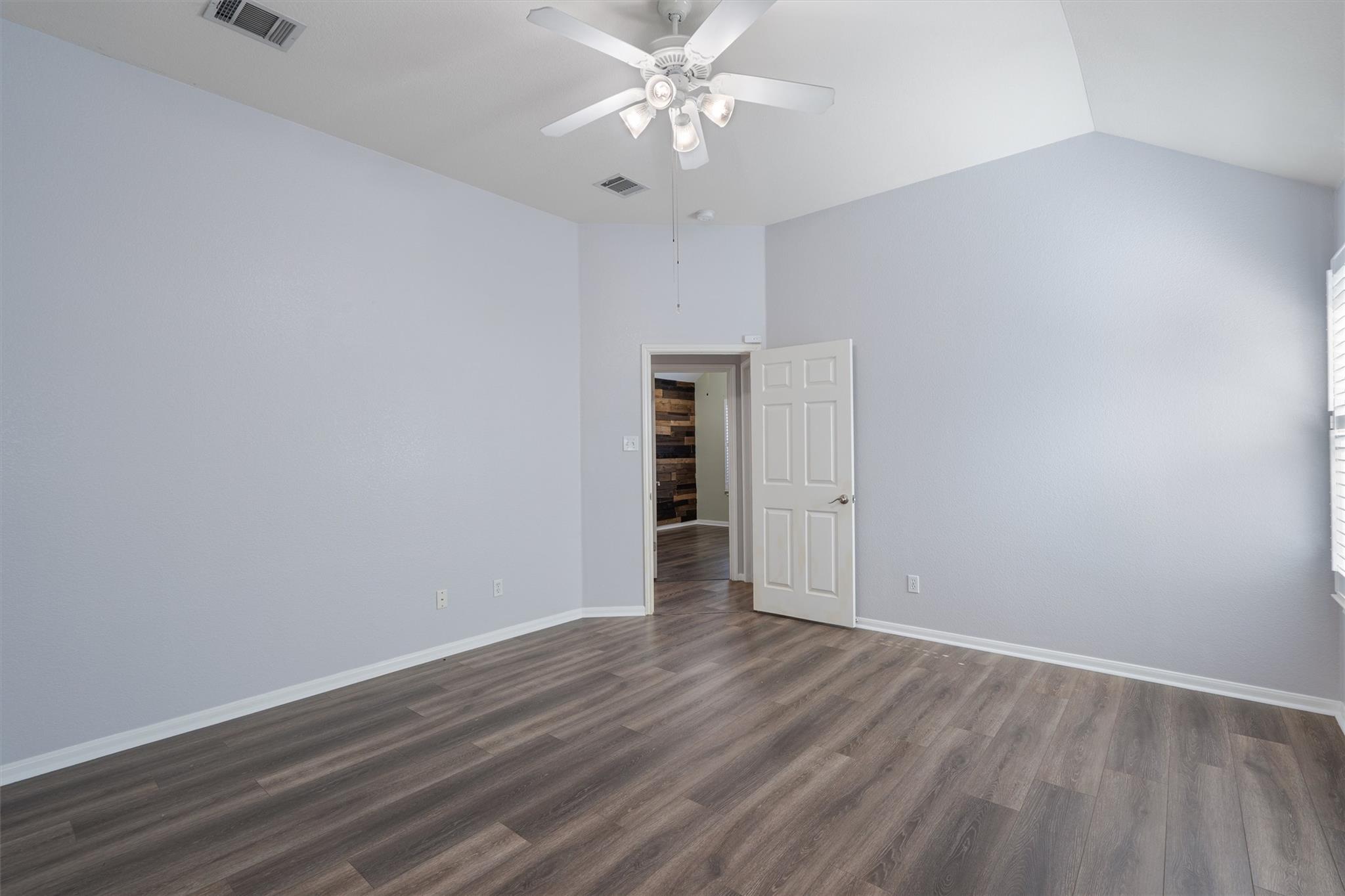 153 Hickory Ln, Georgetown, TX 78633