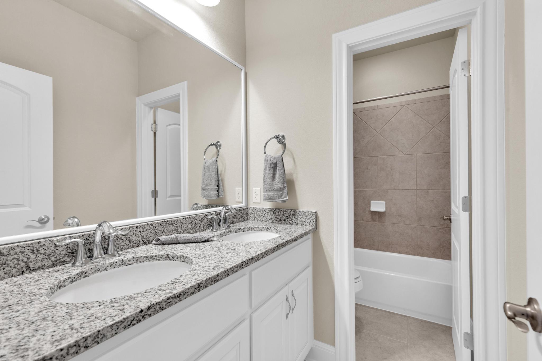 11904 Viscaya Way, Austin, TX 78726