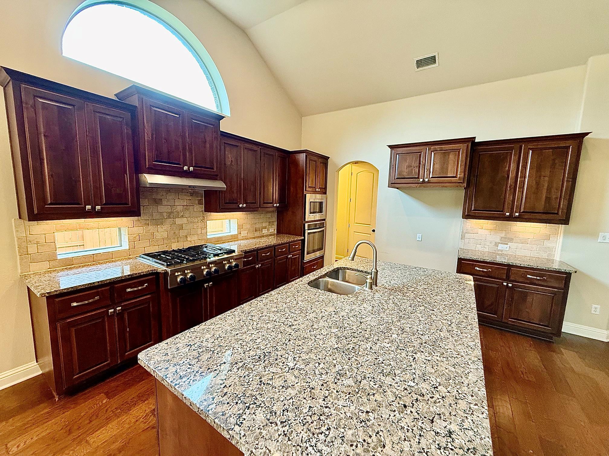 5512 Lipan Apache Bnd, Austin, TX 78738