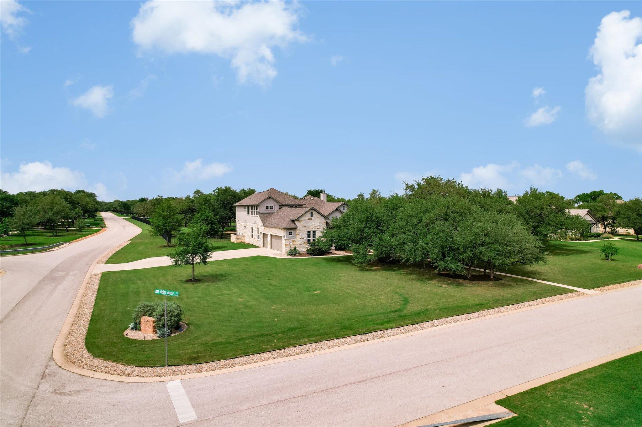 2561 Ridley House Cv, Leander, TX 78641