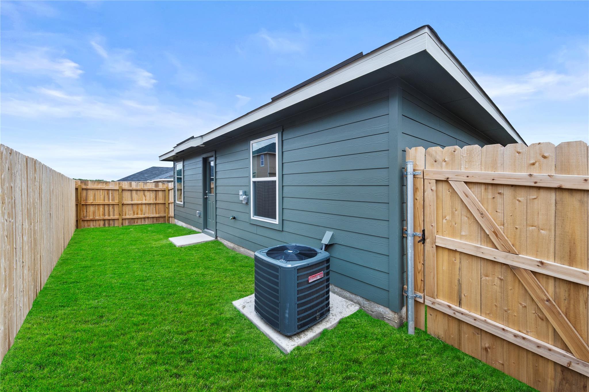 371 Low Pasture Trl, Maxwell, TX 78656