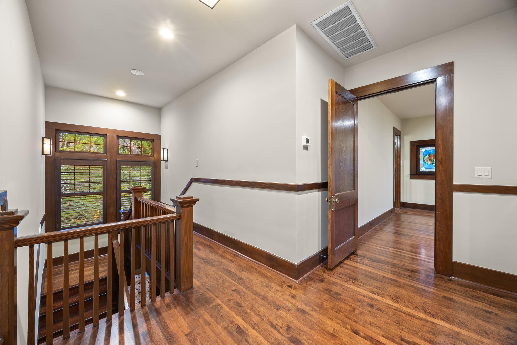 1242 S Austin Ave, Georgetown, TX 78626