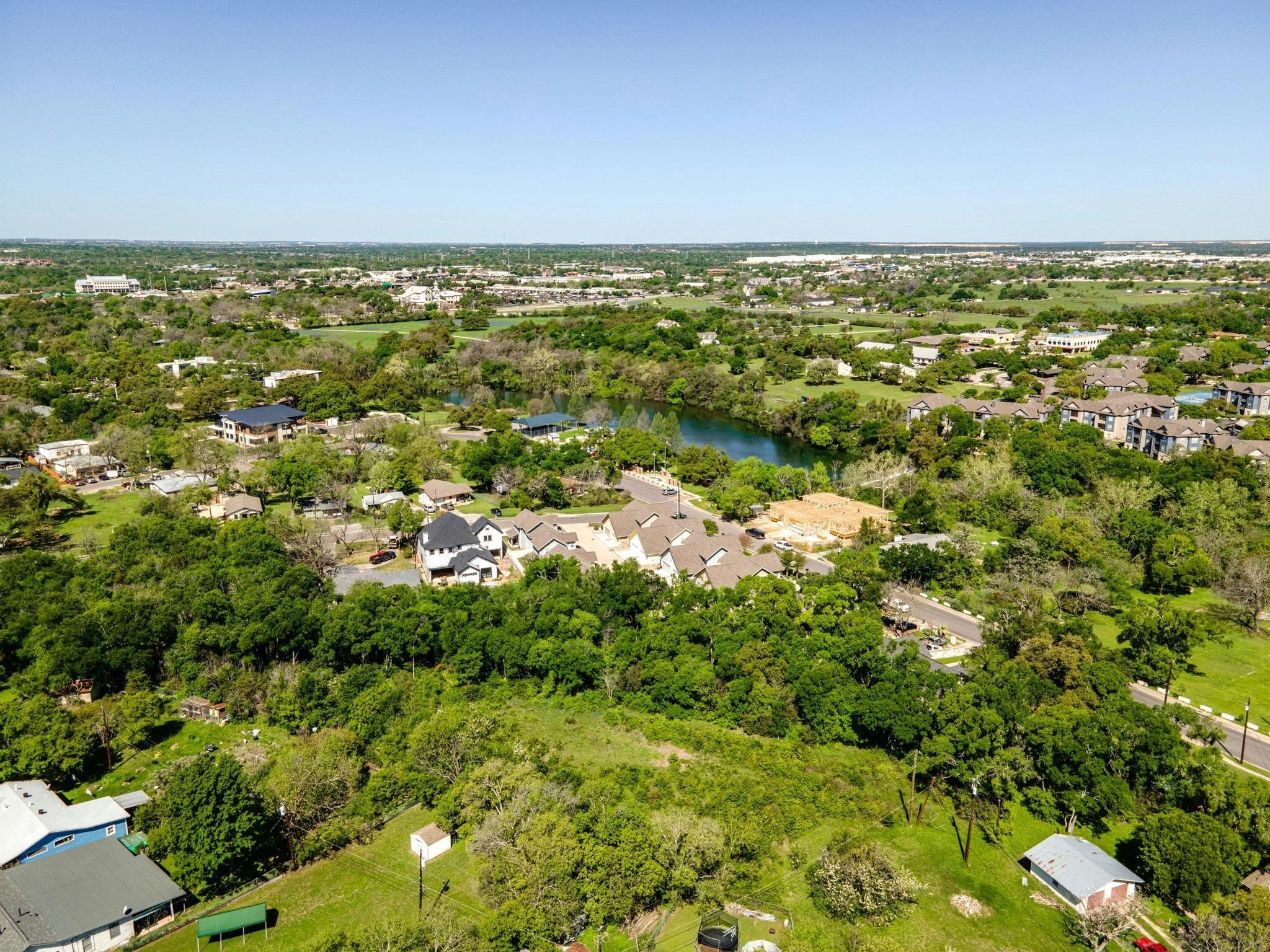 615 Pecan Ave, Round Rock, TX 78664