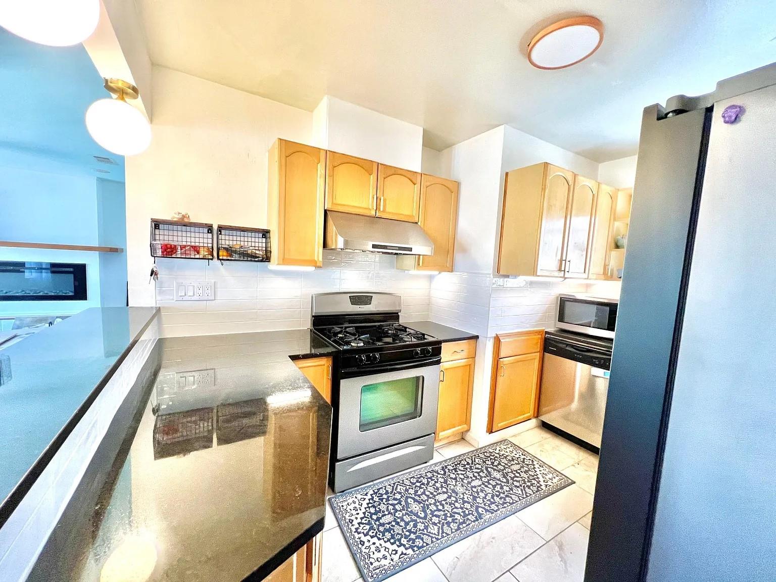 2203 N Plains Ave, Austin, TX 78757