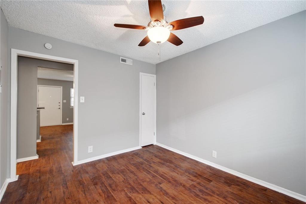 2401 Manor Rd # 127, Austin, TX 78722