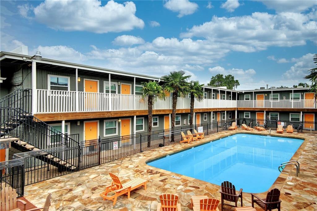 2401 Manor Rd # 127, Austin, TX 78722