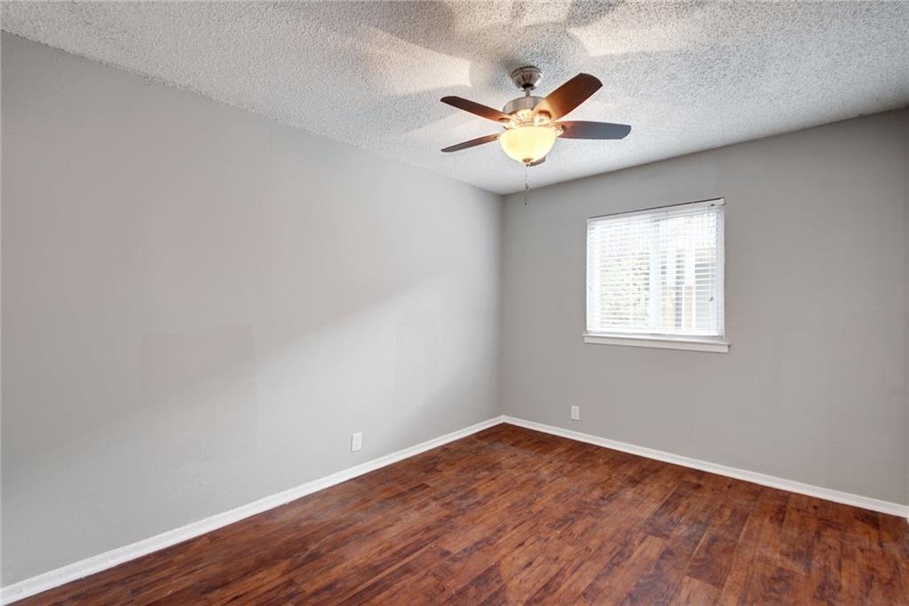 2401 Manor Rd # 127, Austin, TX 78722