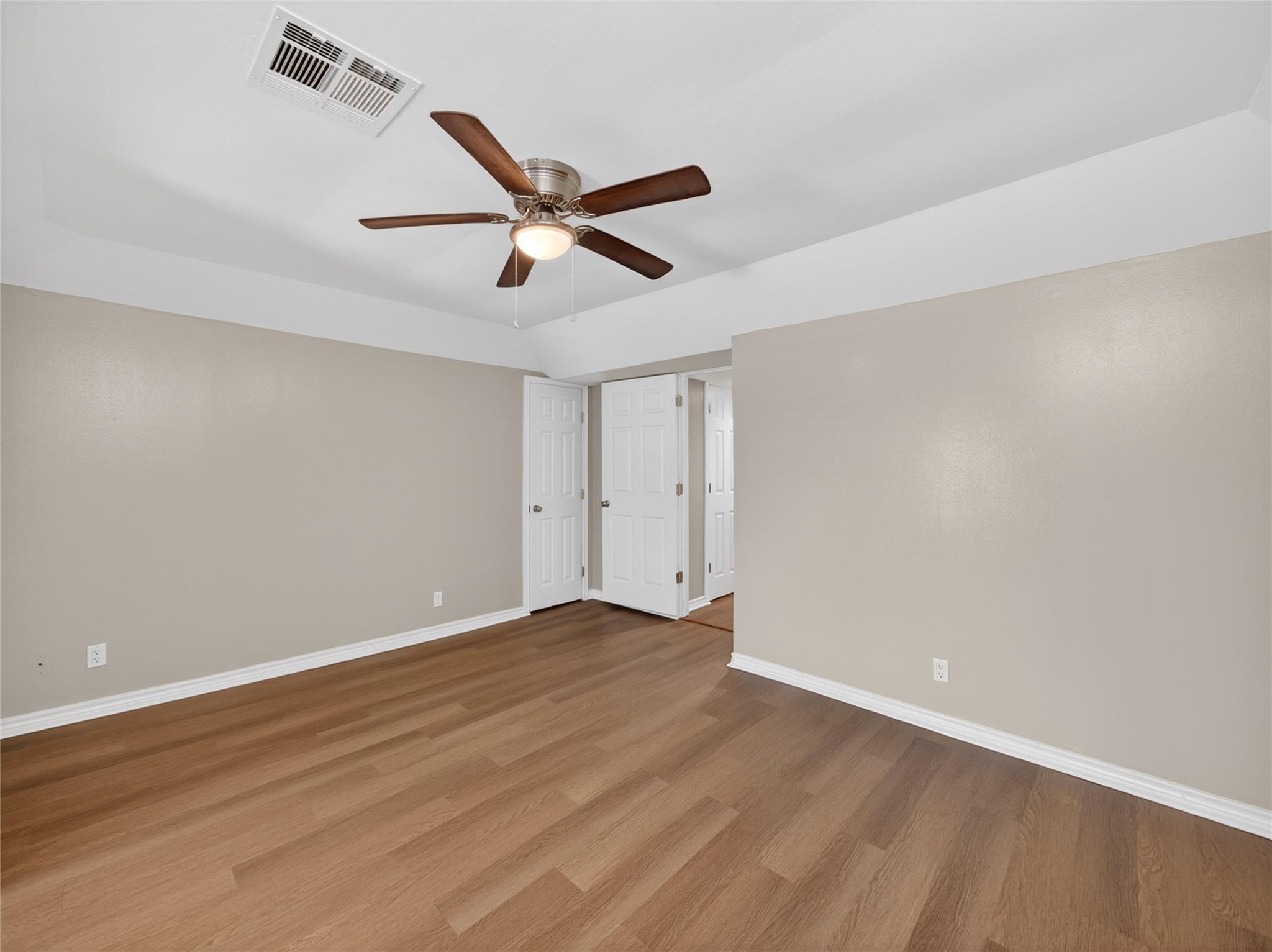 262 W Richmond St, Giddings, TX 78942