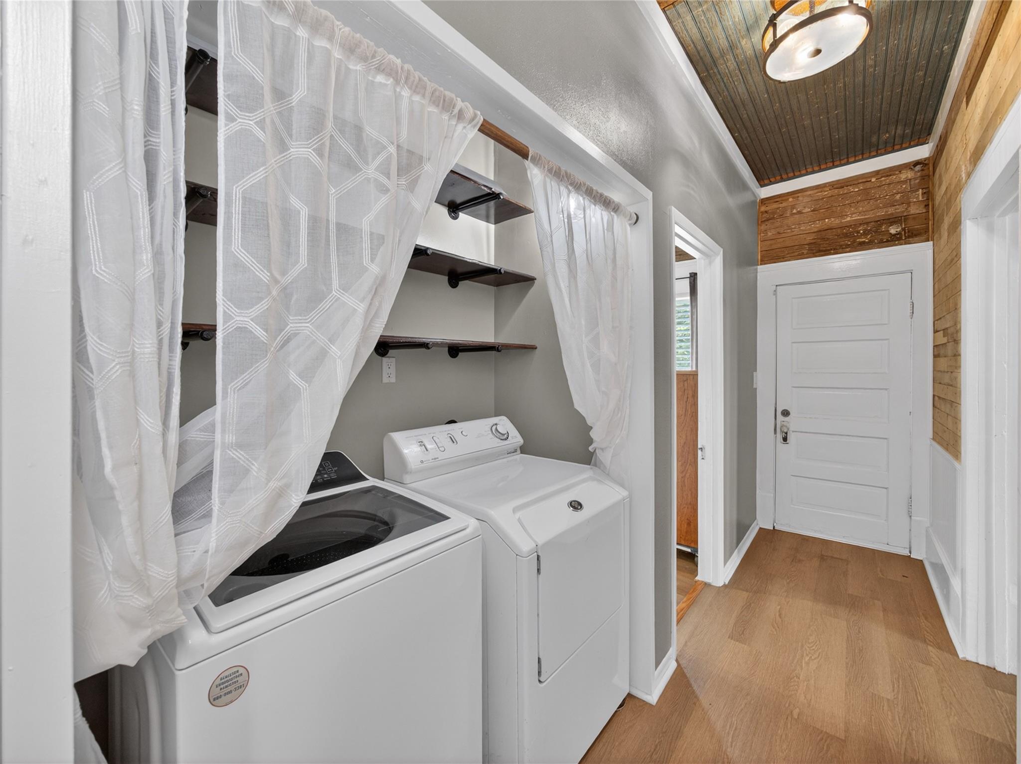 262 W Richmond St, Giddings, TX 78942