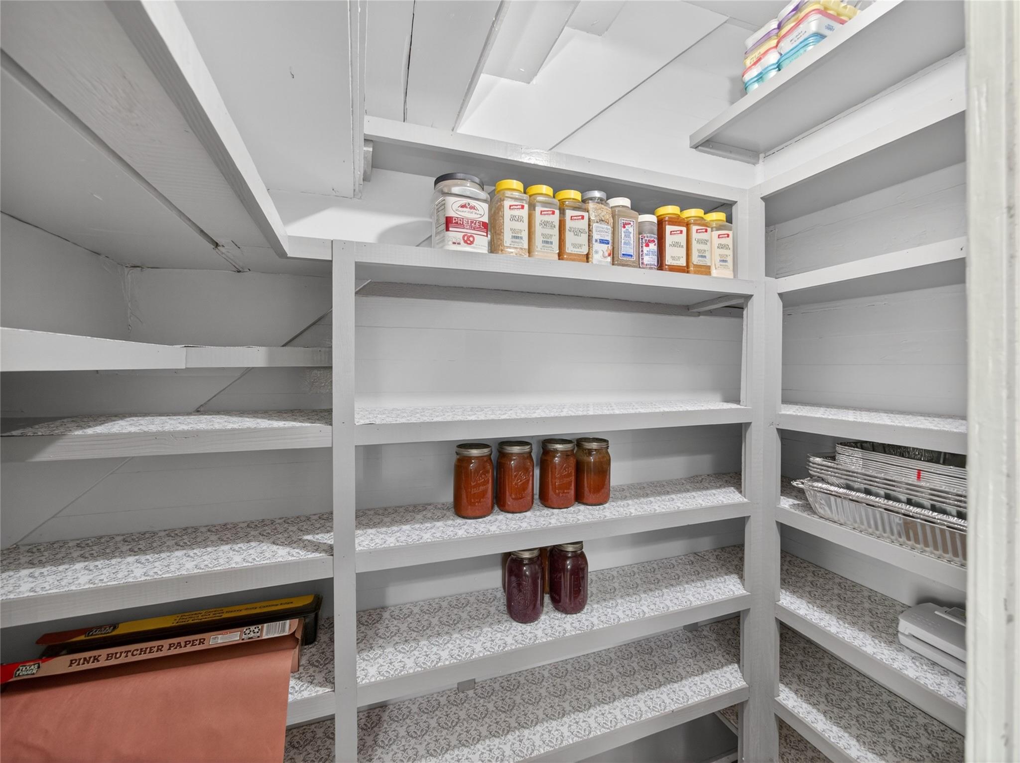 262 W Richmond St, Giddings, TX 78942