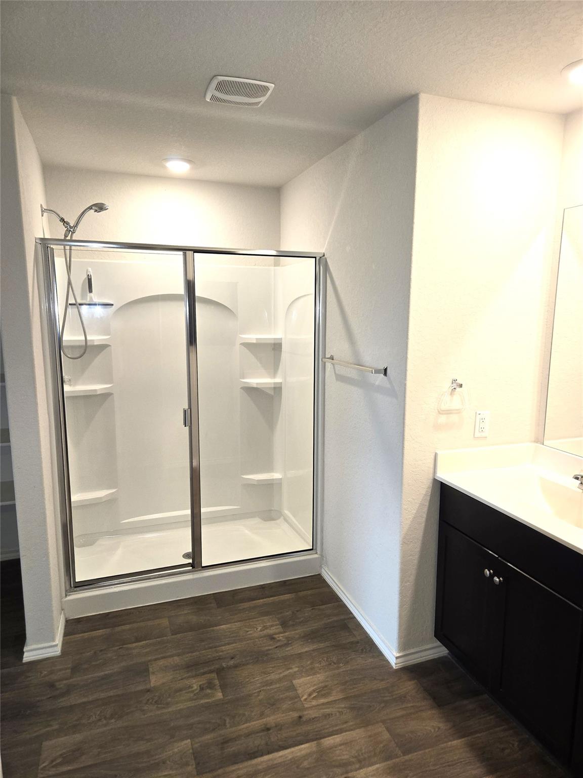 716 Monarch Dr, Seguin, TX 78155