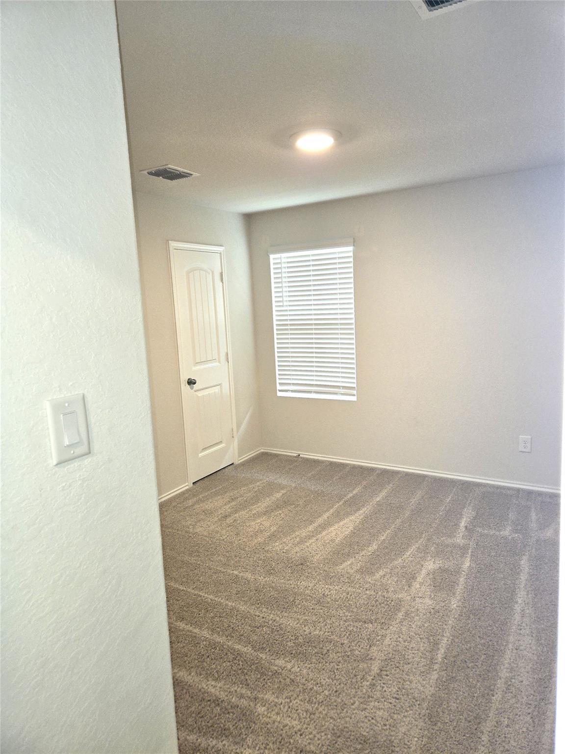 716 Monarch Dr, Seguin, TX 78155