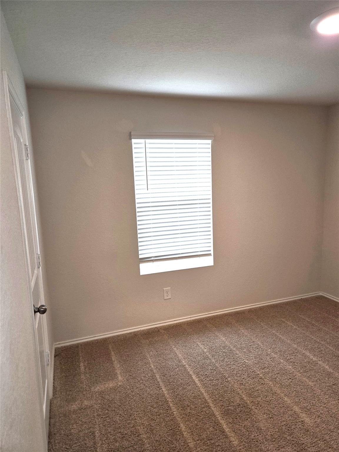 716 Monarch Dr, Seguin, TX 78155