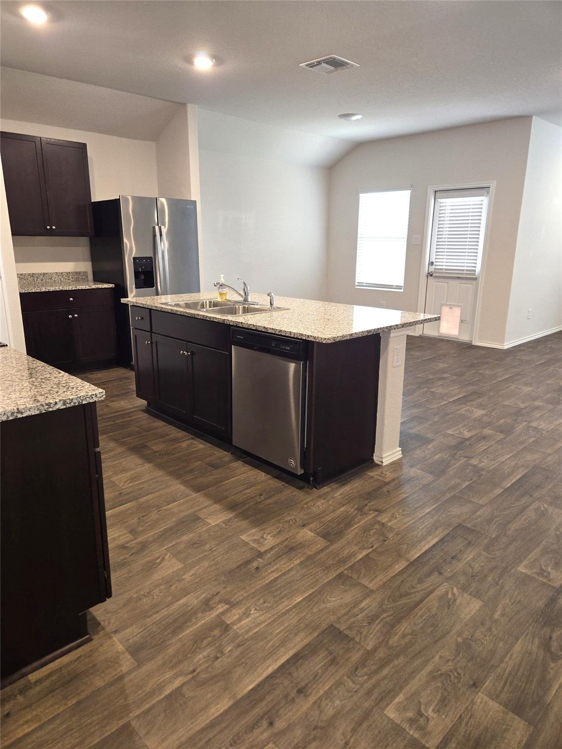 716 Monarch Dr, Seguin, TX 78155