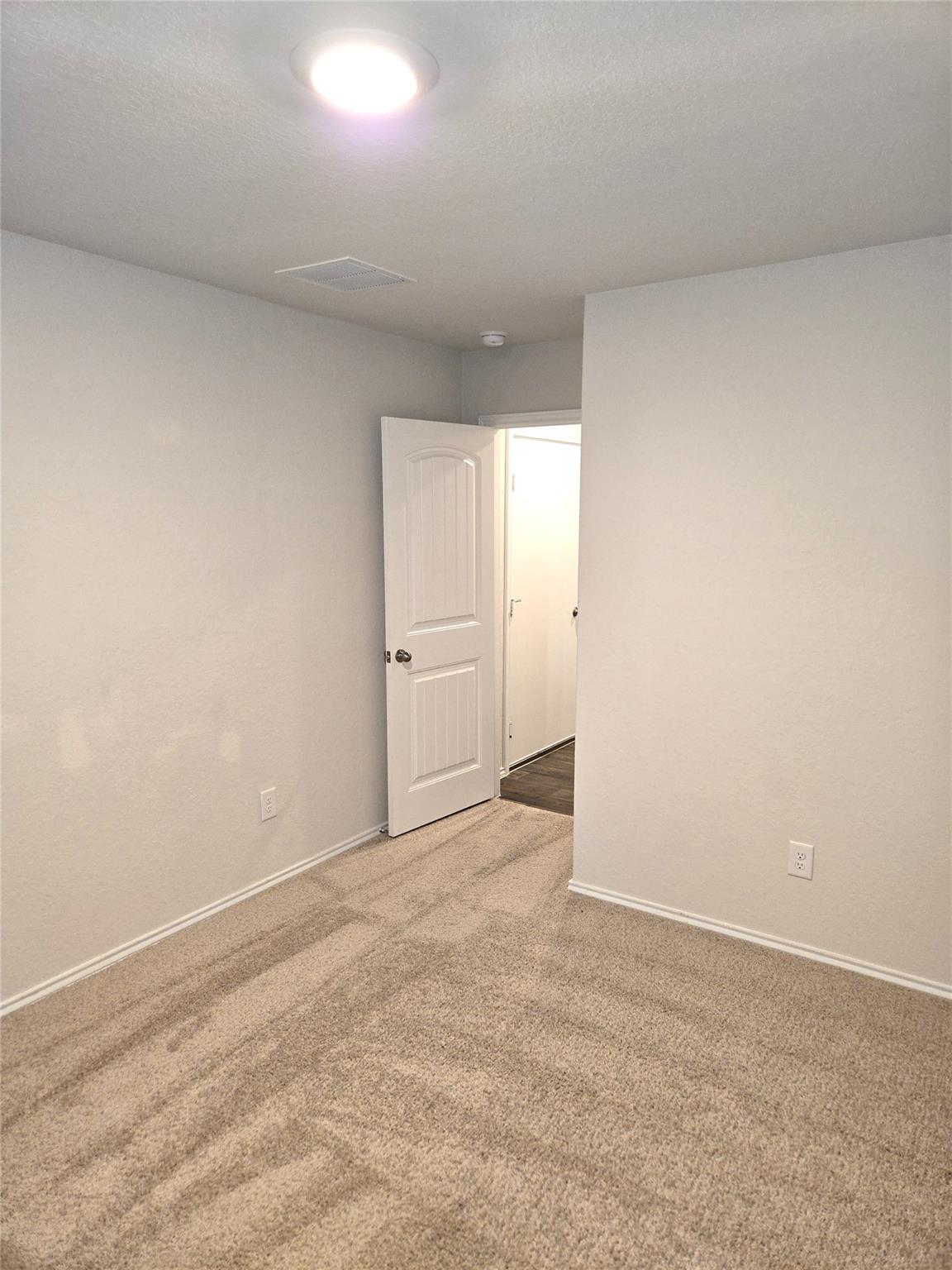 716 Monarch Dr, Seguin, TX 78155