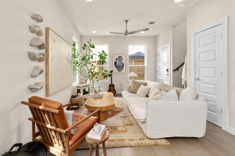 913 Valdez St # A & B, Austin, TX 78741