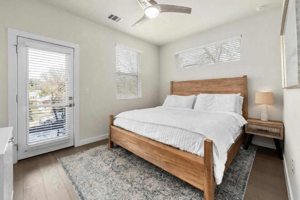 913 Valdez St # A & B, Austin, TX 78741