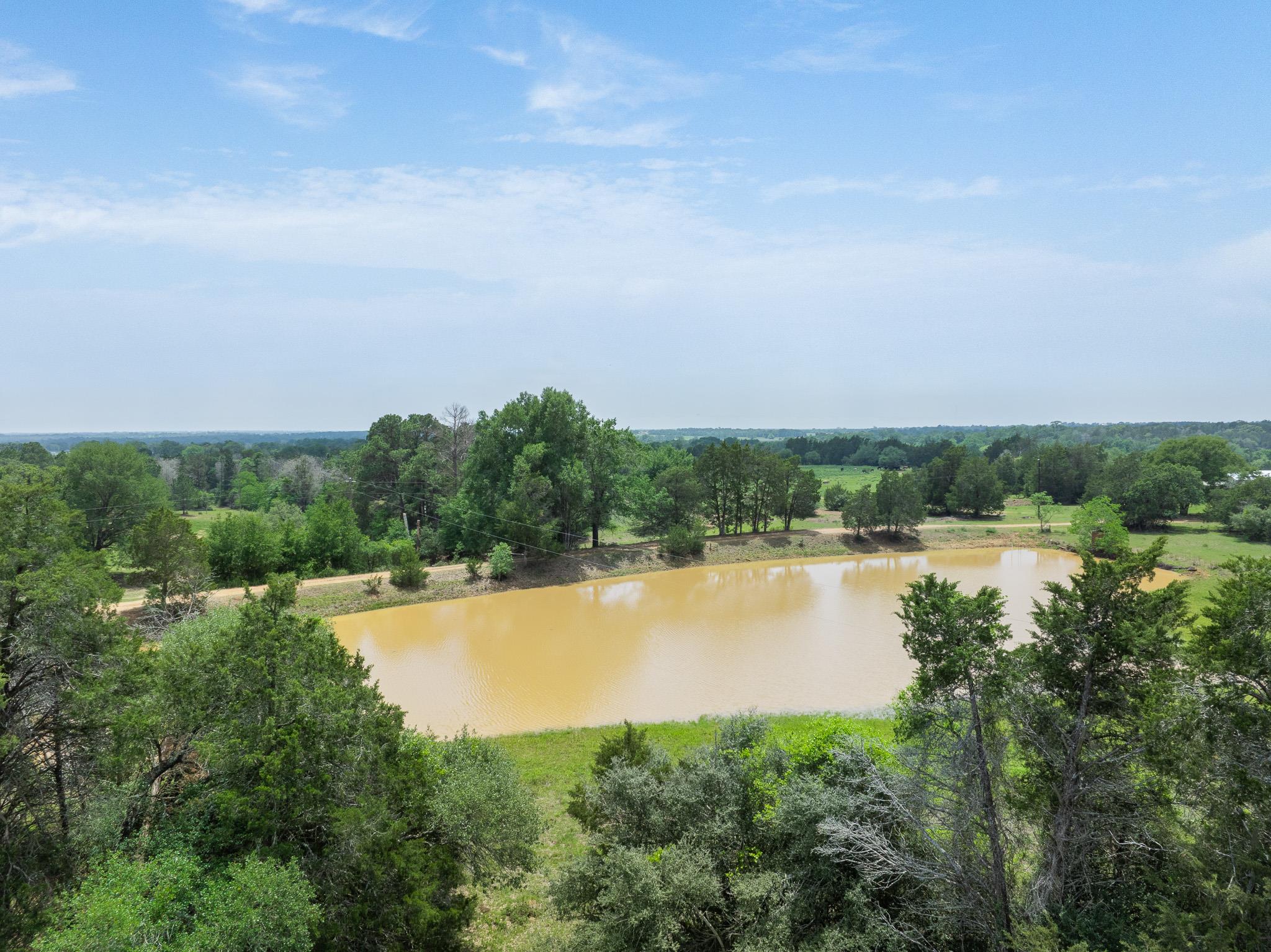 1371 Private Road 2051 Pr, Giddings, TX 78942