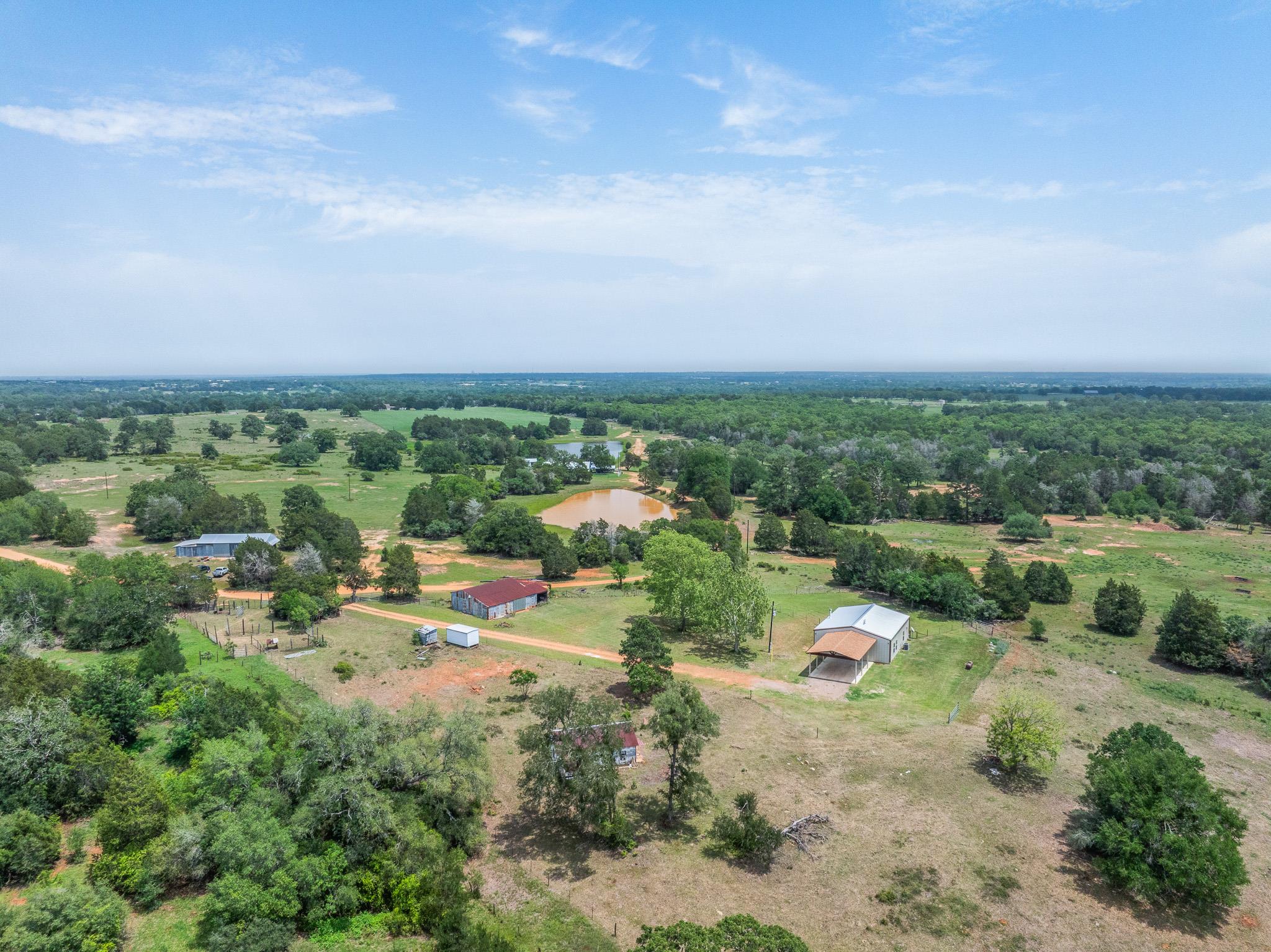 1371 Private Road 2051 Pr, Giddings, TX 78942